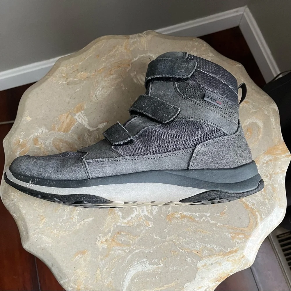L.L. Bean Men’s 11.5 Gray Suede Tek 2.5 PrimaLoft Waterproof High Top Boots